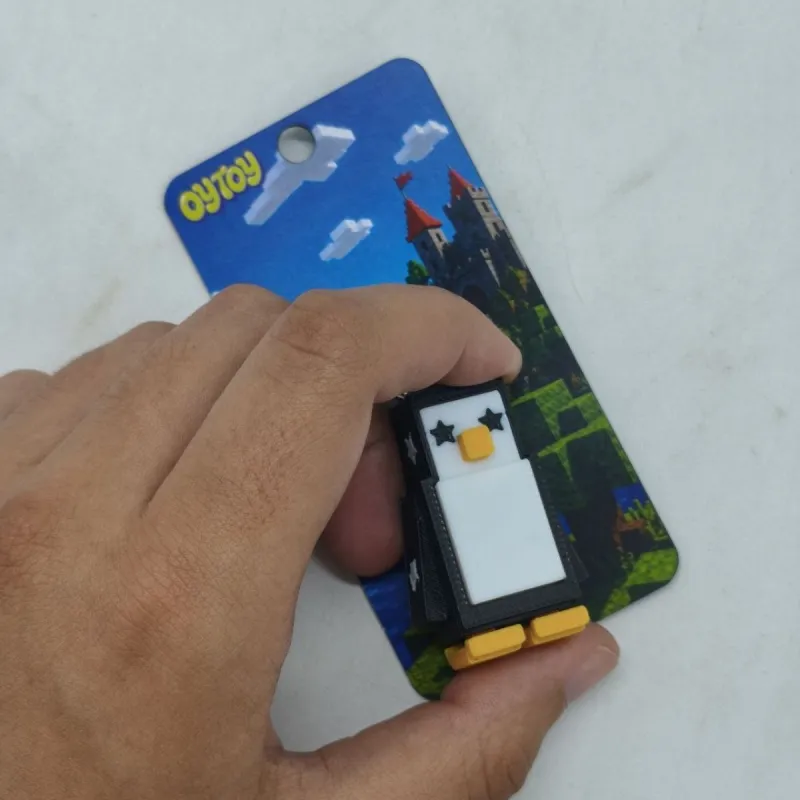 Брелок 3D друк "Roblox Star Pigeon / Пінгвін Батл"
