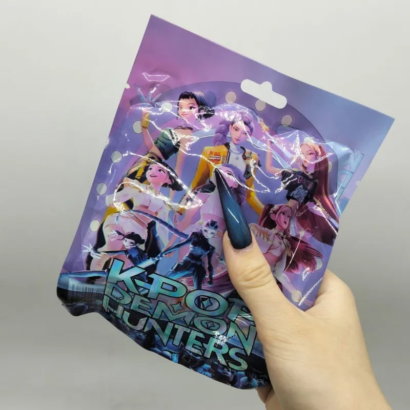 Герой WL KPOP DEMON HUNTERS ЦІНА ЗА 24 ШТУКИ В БЛОЦІ, фігурки-сюрпризи