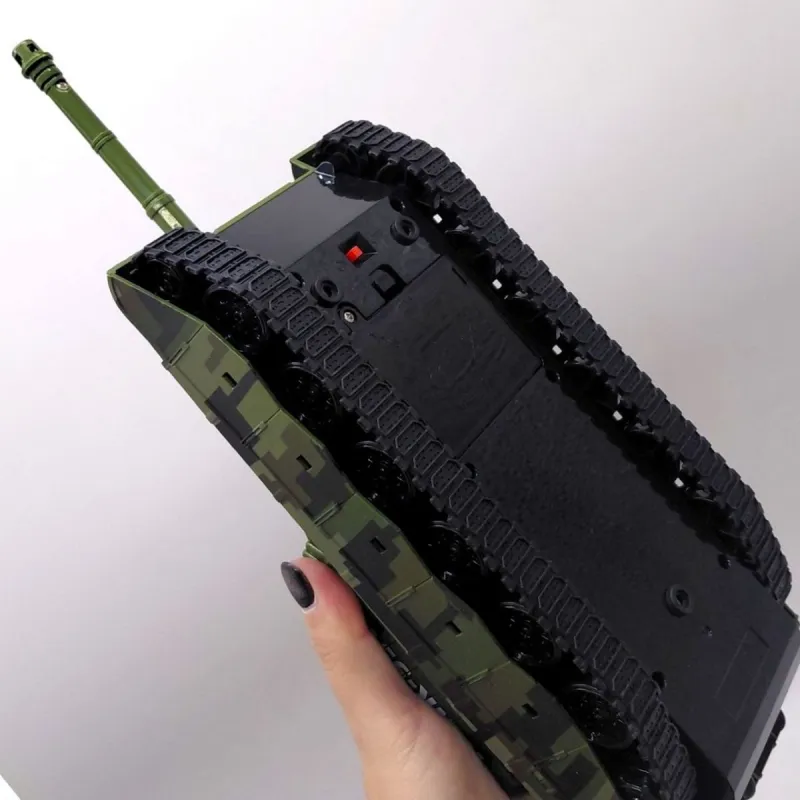 Танк на радіокеруванні, акумулятор, в коробці