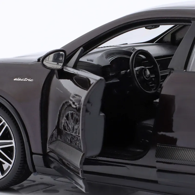 Автомодель - Porsche Macan 4 Electric (чорний, 1:24)