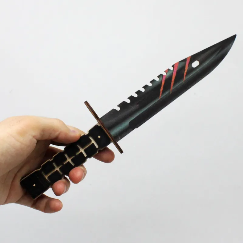 Сувенірний ніж "M9 BAYONET", Skratch