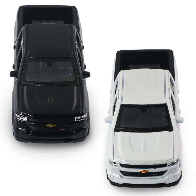 Автомодель - Chevrolet Silverado 2017 (перламутрово-білий, чорний)