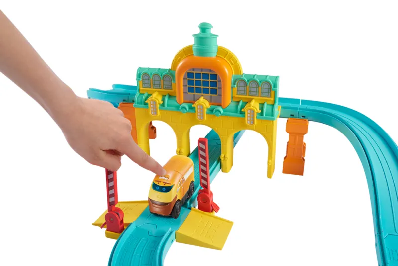 CHUGGINGTON: паровозик Суперчаггер на батарейках